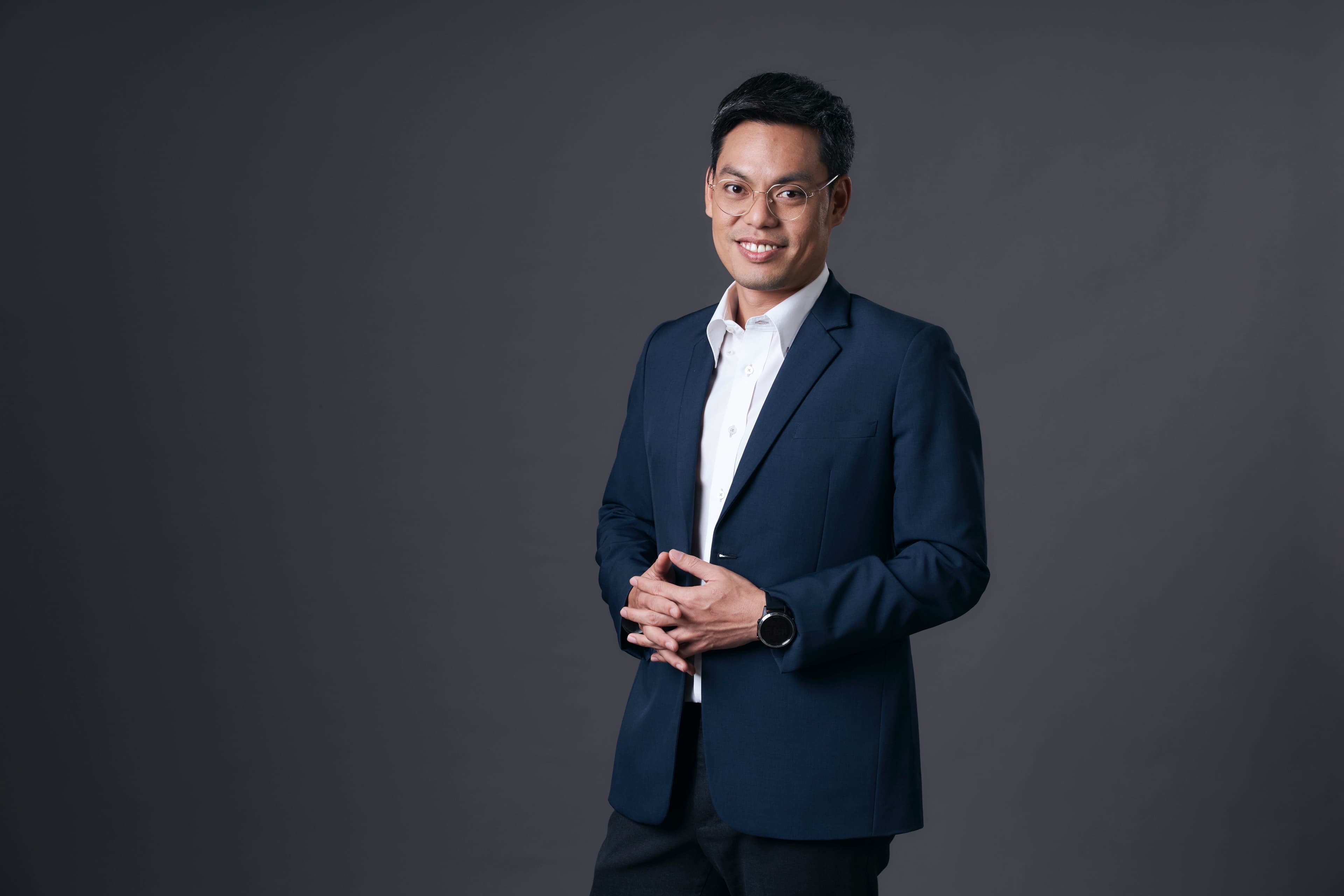 พี่แจ๊ค — ชวิน ศุภวงศ์