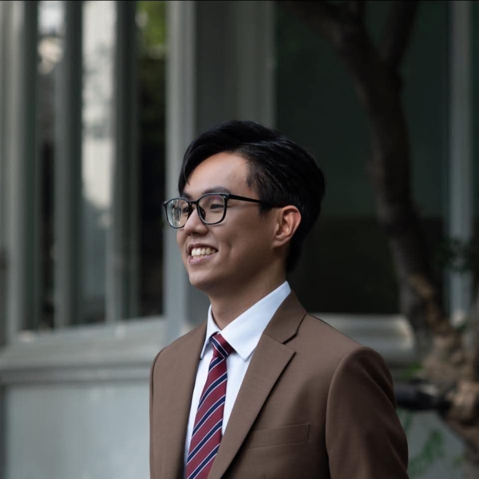 พี่ภูมิ — ธนวัฒน์ ชิวหวรรณ